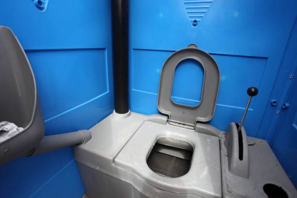 Best Portable toilet rental cost  in Waynesburg, OH